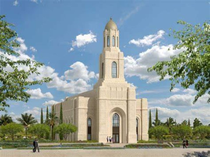 Where will the Barcelona Spain Temple be built?